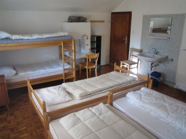 Slaapkamer 7 biedt ruimte aan 5-6 personen