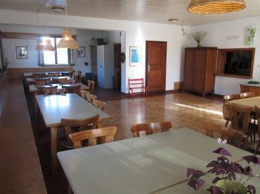 De eetzaal biedt ruimte aan 60 personen